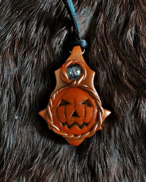 pumpkin spirit pendant 🎃