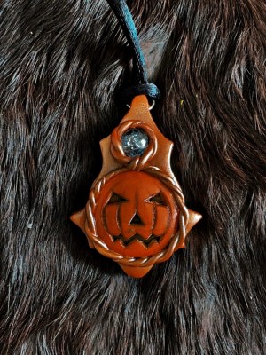 pumpkin spirit pendant 🎃