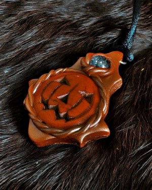 pumpkin spirit pendant 🎃
