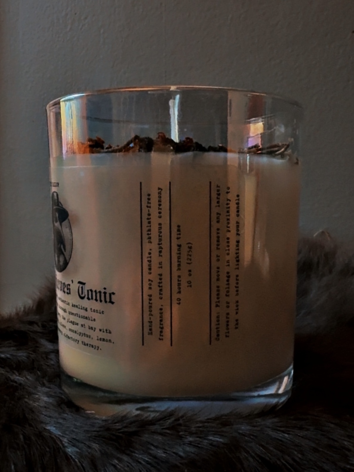 thieves’ tonic | 10 oz ritual candle thieves' tonic | 10 oz ritual candle