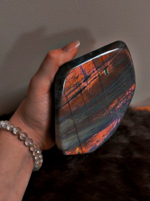 purple labradorite freeform | veiled light