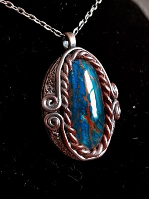 the veiled gate | labradorite high priestess talisman